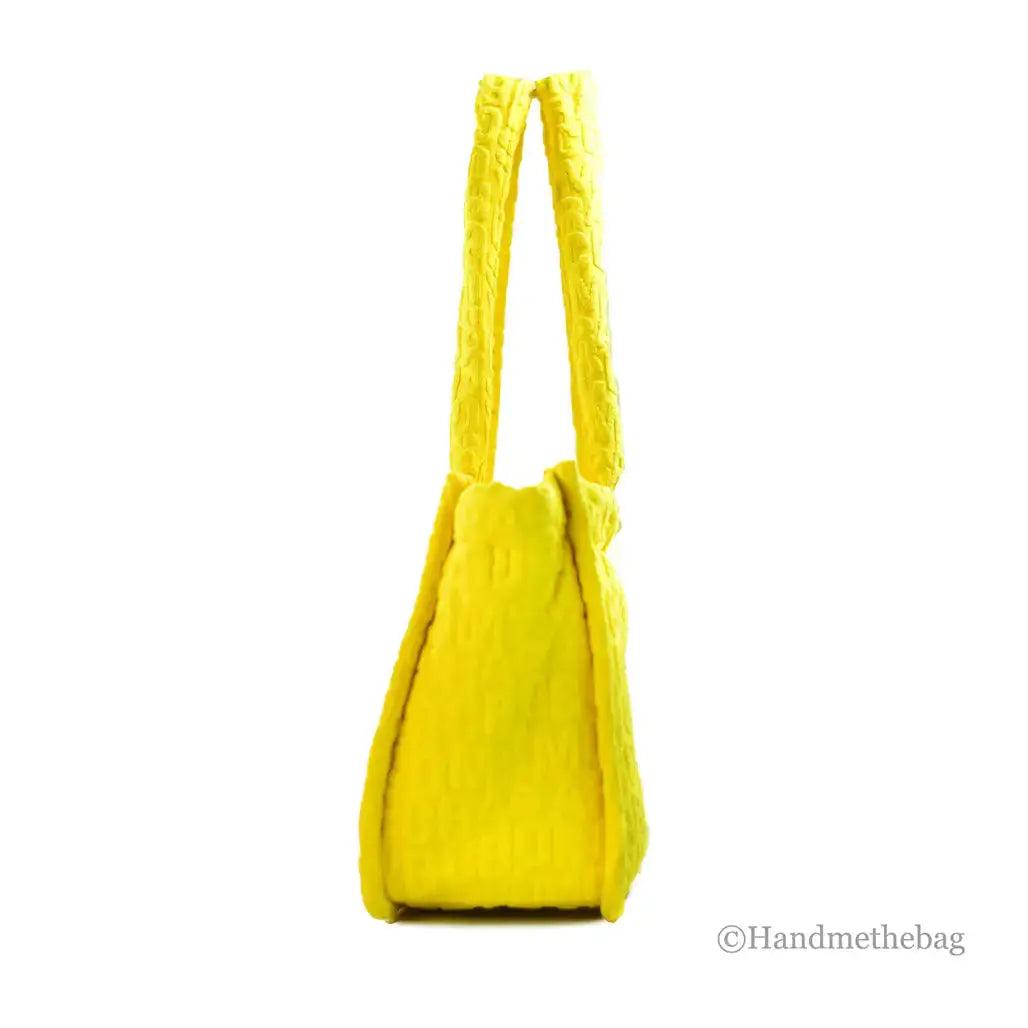 🌟 Marc Jacobs Medium Golden Kiwi Monogram Tote Bag – Chic, Versatile, and Functional KIMDRE